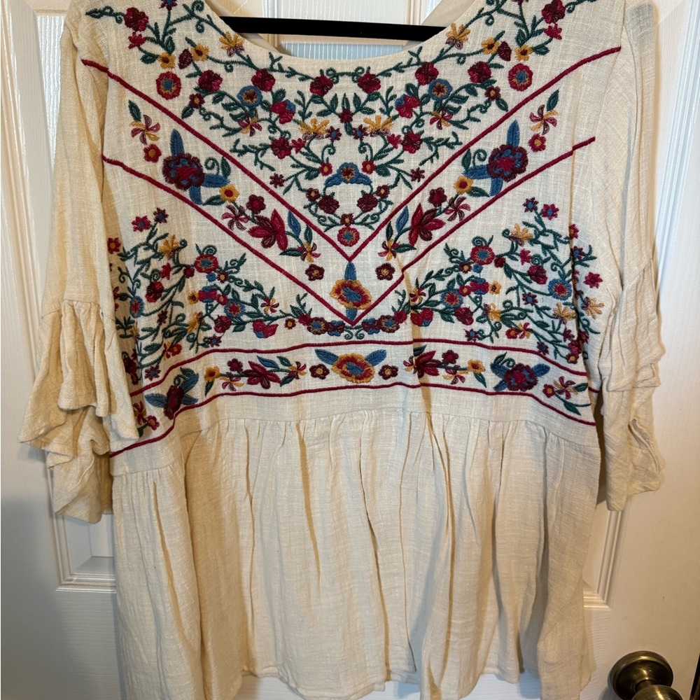 Umgee Embroidered Cream Top with Floral Design